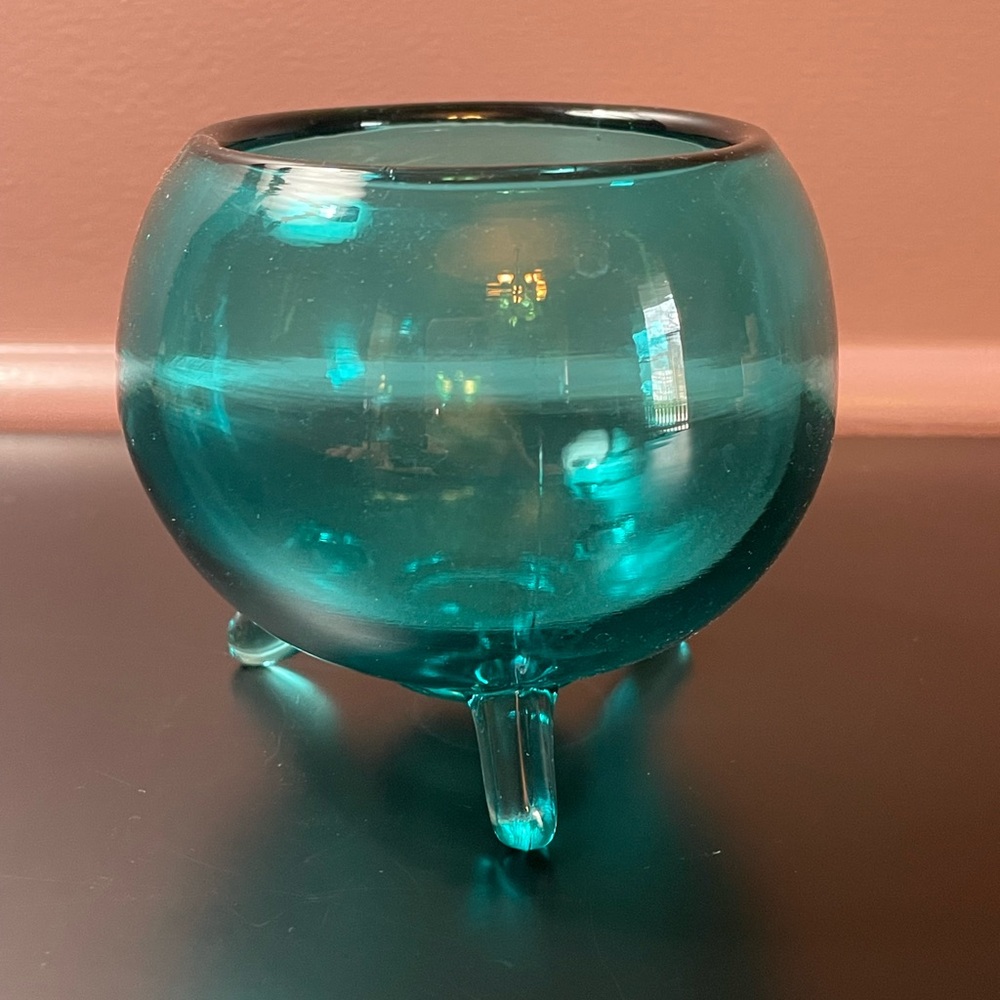 L.E. Smith Teal Glass 3 Toe Bowl Vase